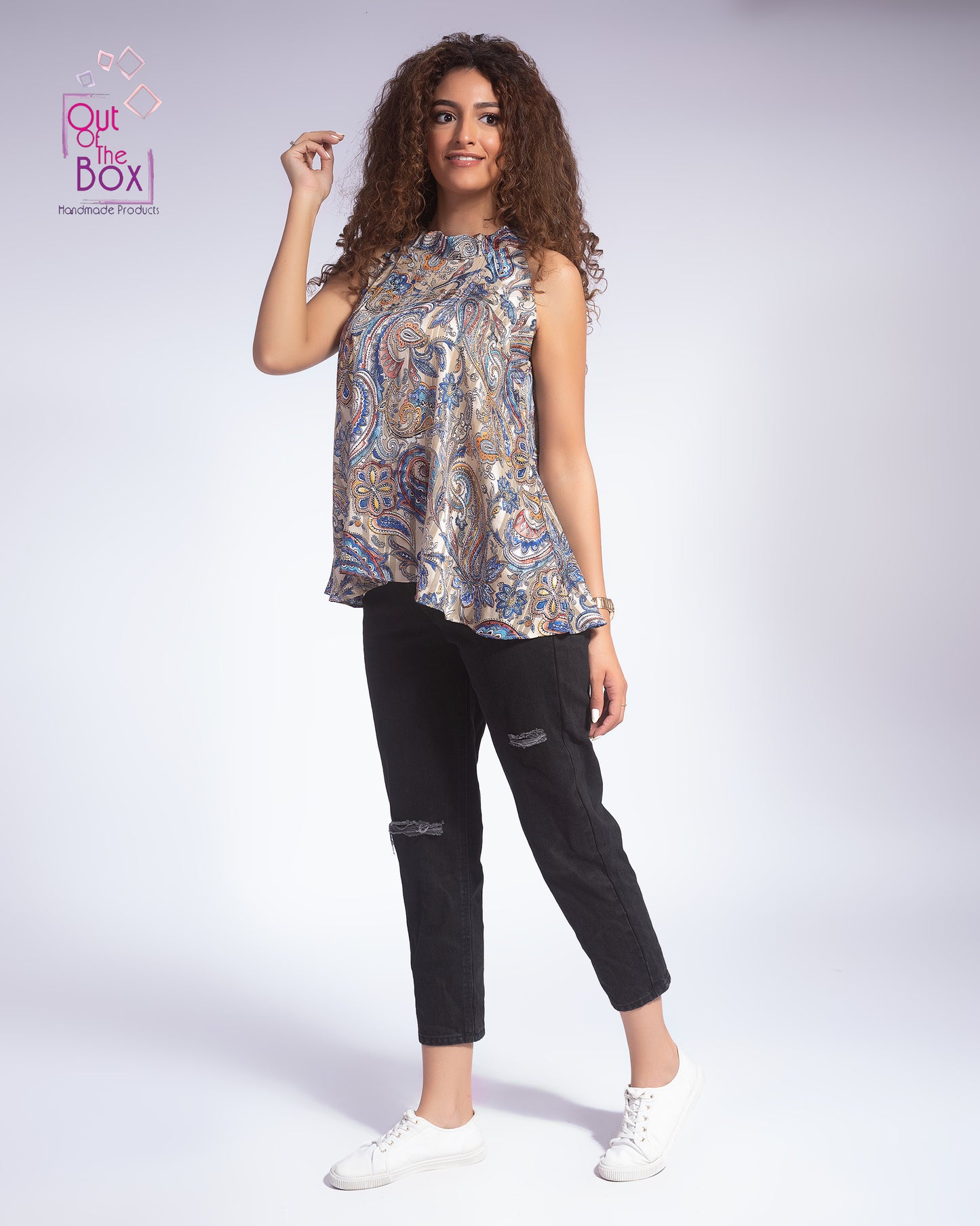 Sleeve less blouse